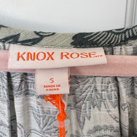 Knox Rose Green Floral Long-Sleeve Peasant Blouse - Picture 2 of 7